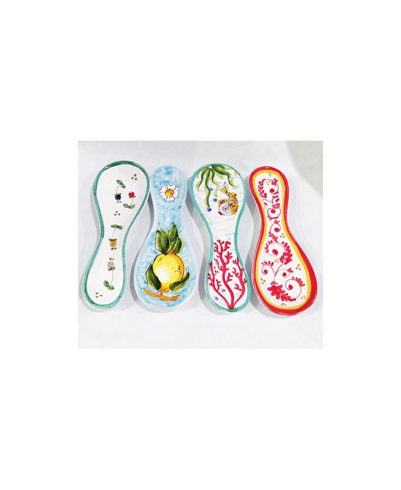 Ceramic spoon for ladle
